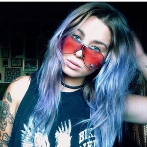 Meet your Posher, Taylor